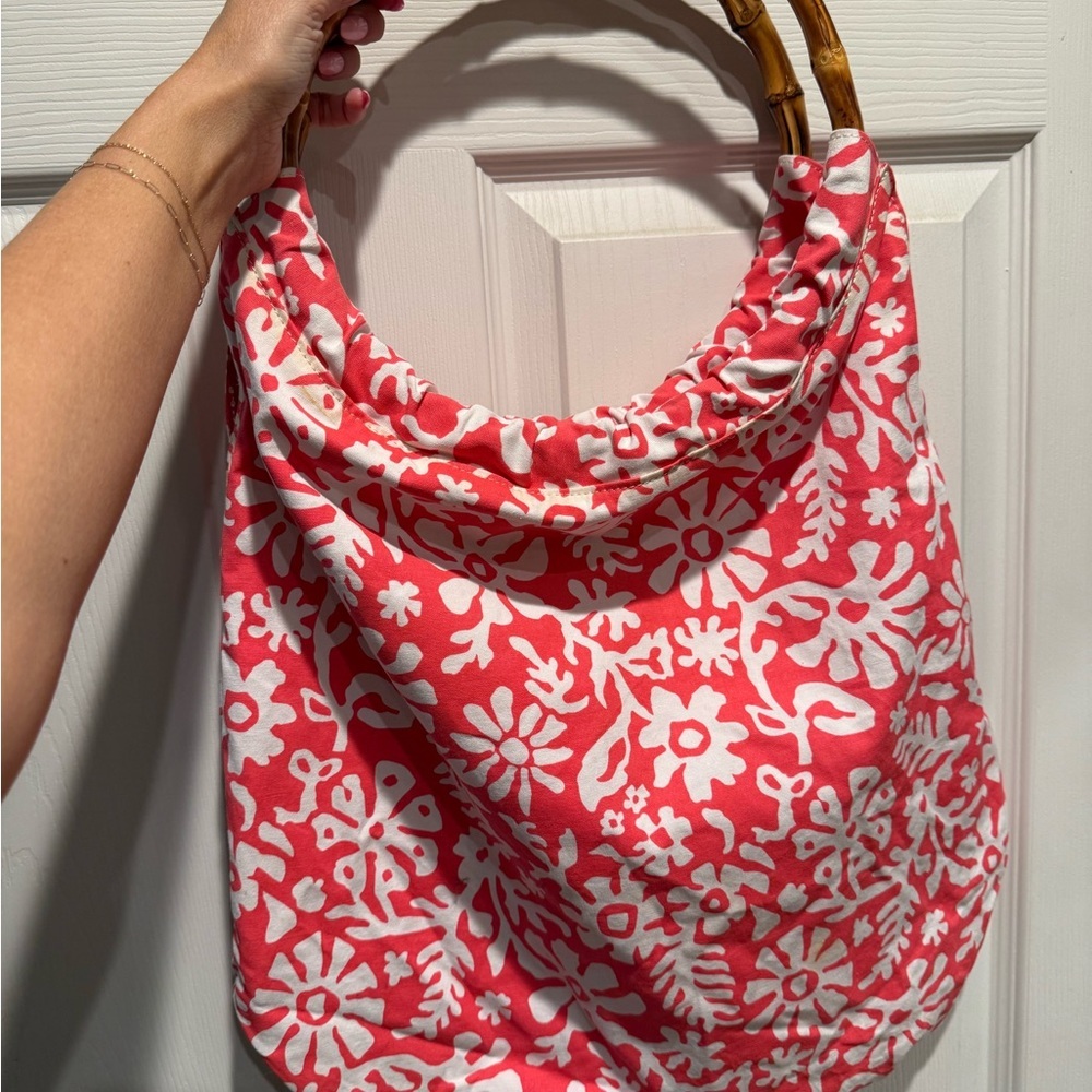 Land’s End Floral pink & White Women's shoulder bag beach reversible bamboo